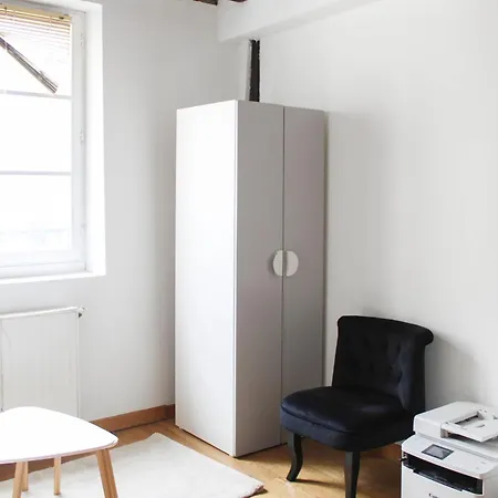 Spacious Duplex In The Heart Of פריז