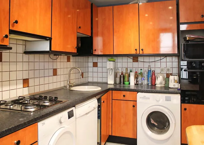 Spacious Duplex In The Heart Of Париж